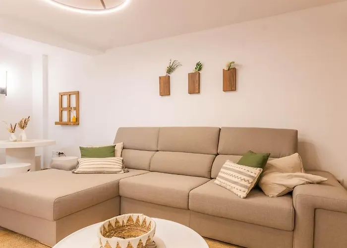 Patio De La Juderia Deluxe Apartment *