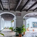 Апартаменти Patio De La Juderia Deluxe *